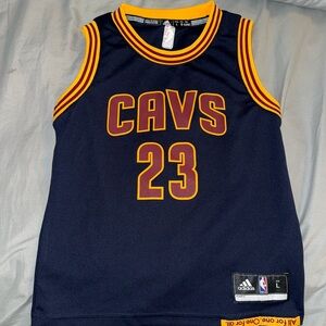 LeBron James, Cavs jersey, Youth L, Great condition